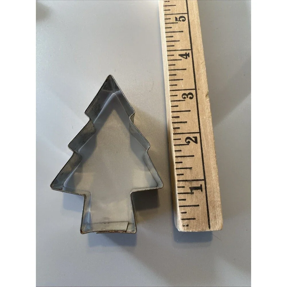 Vintage Holiday Metal Cookie Cutter Christmas Lot Reindeer Wreath Snowman Boot